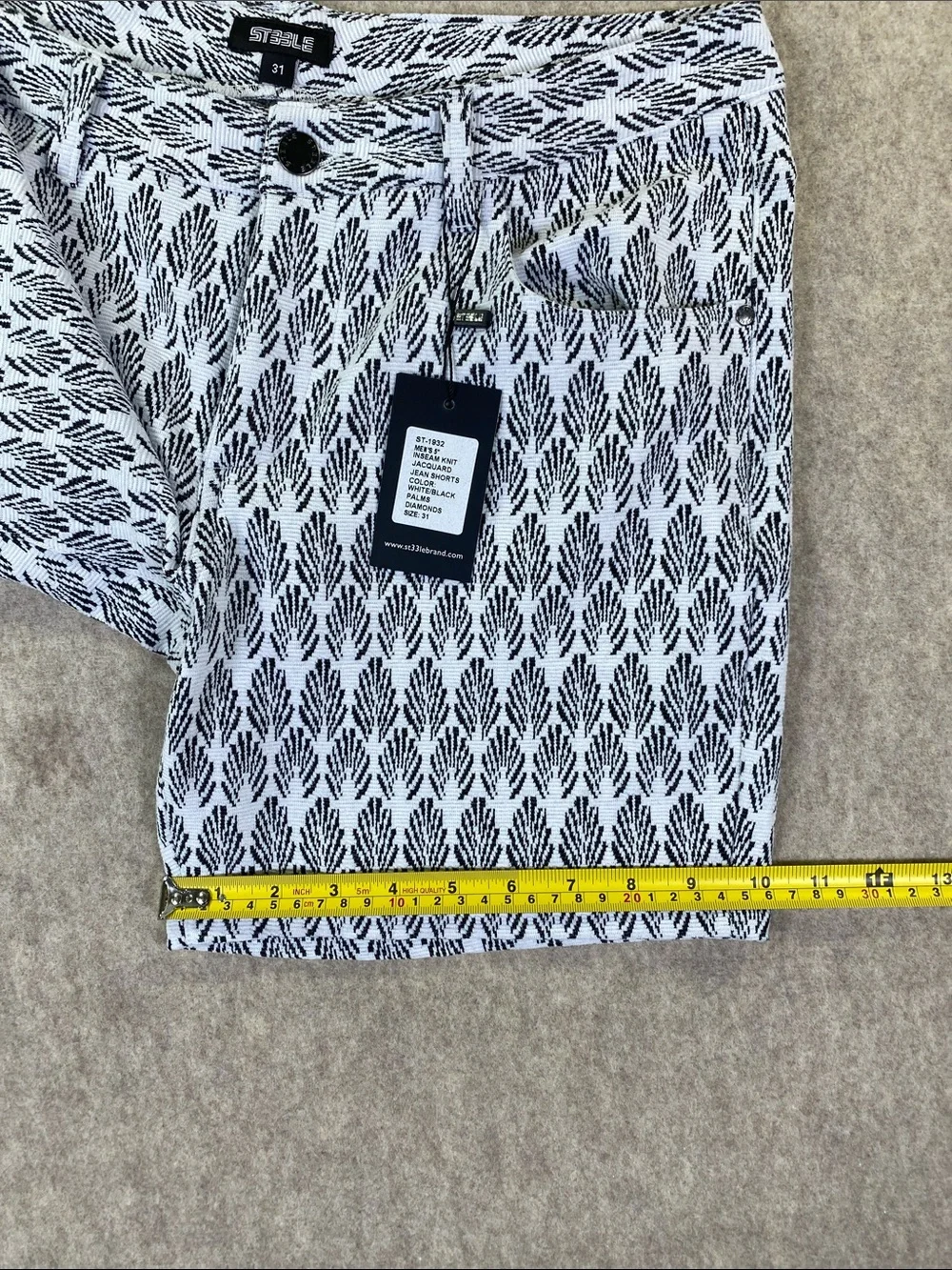 NWT ST33LE 5” Black & White Palms Printed Jacquard Shorts